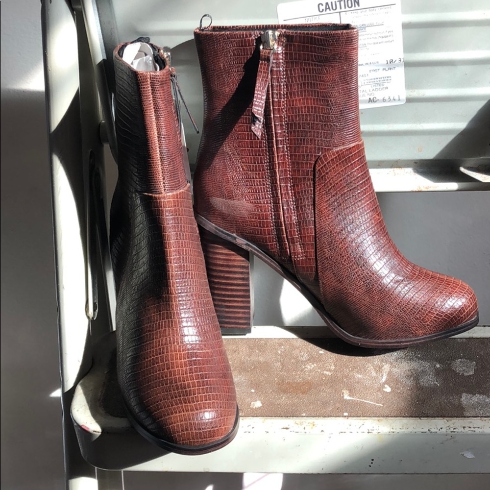brown boots